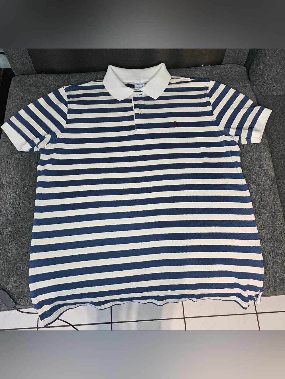 BROOKS BROTHERS Classic Navy & White Striped Polo Shirt